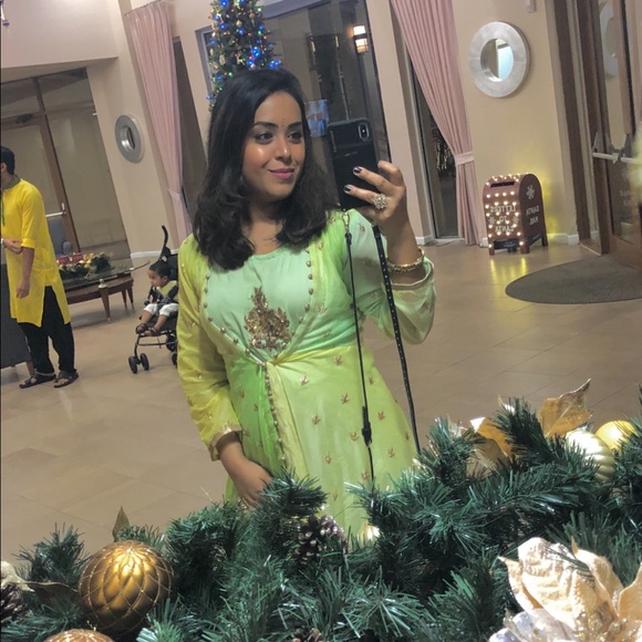 Meet your Posher, Shaina - Picture 6 of 9